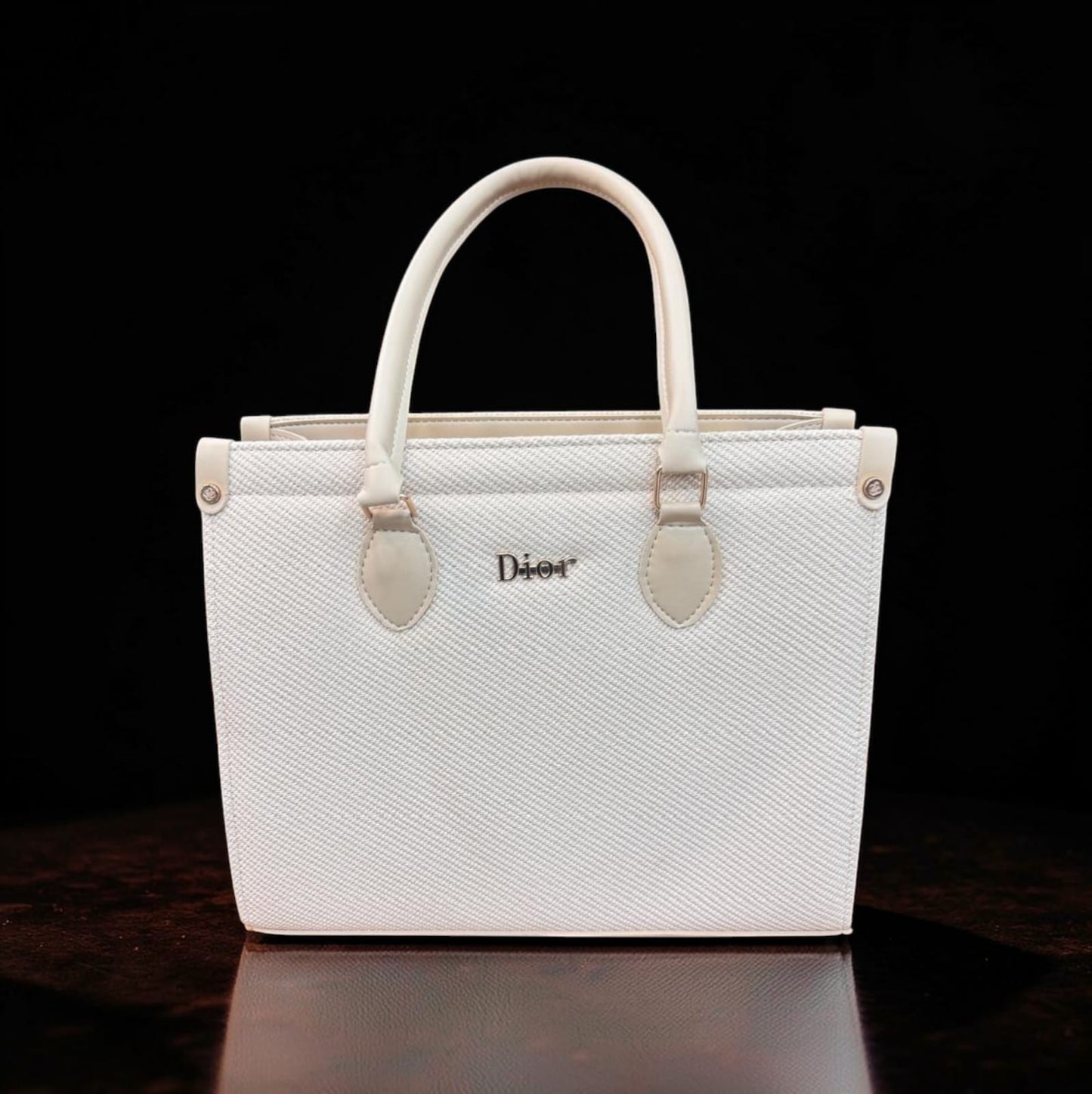 Elegant White Tote Bag for Women – Luxury Designer Style Handbag | Bag